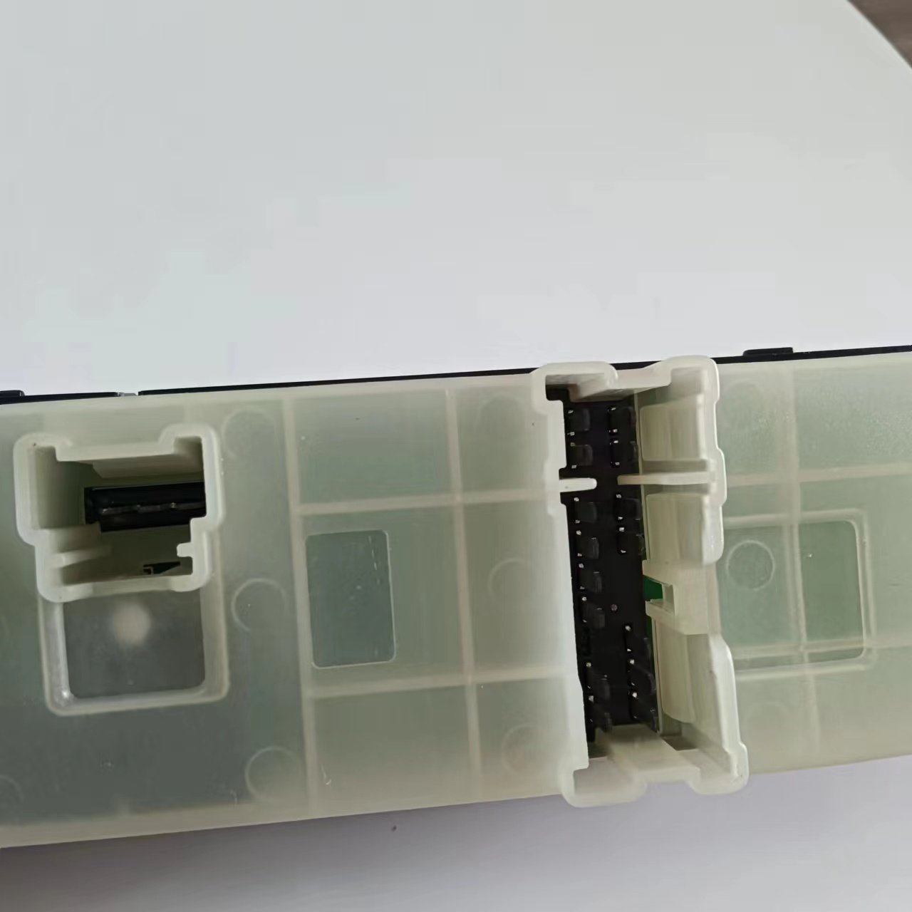 RHD Power Window Switch 25401-ED01D for NissanI Tiida Latio 2005 Window Lifter Switch Master FST-NI-1266