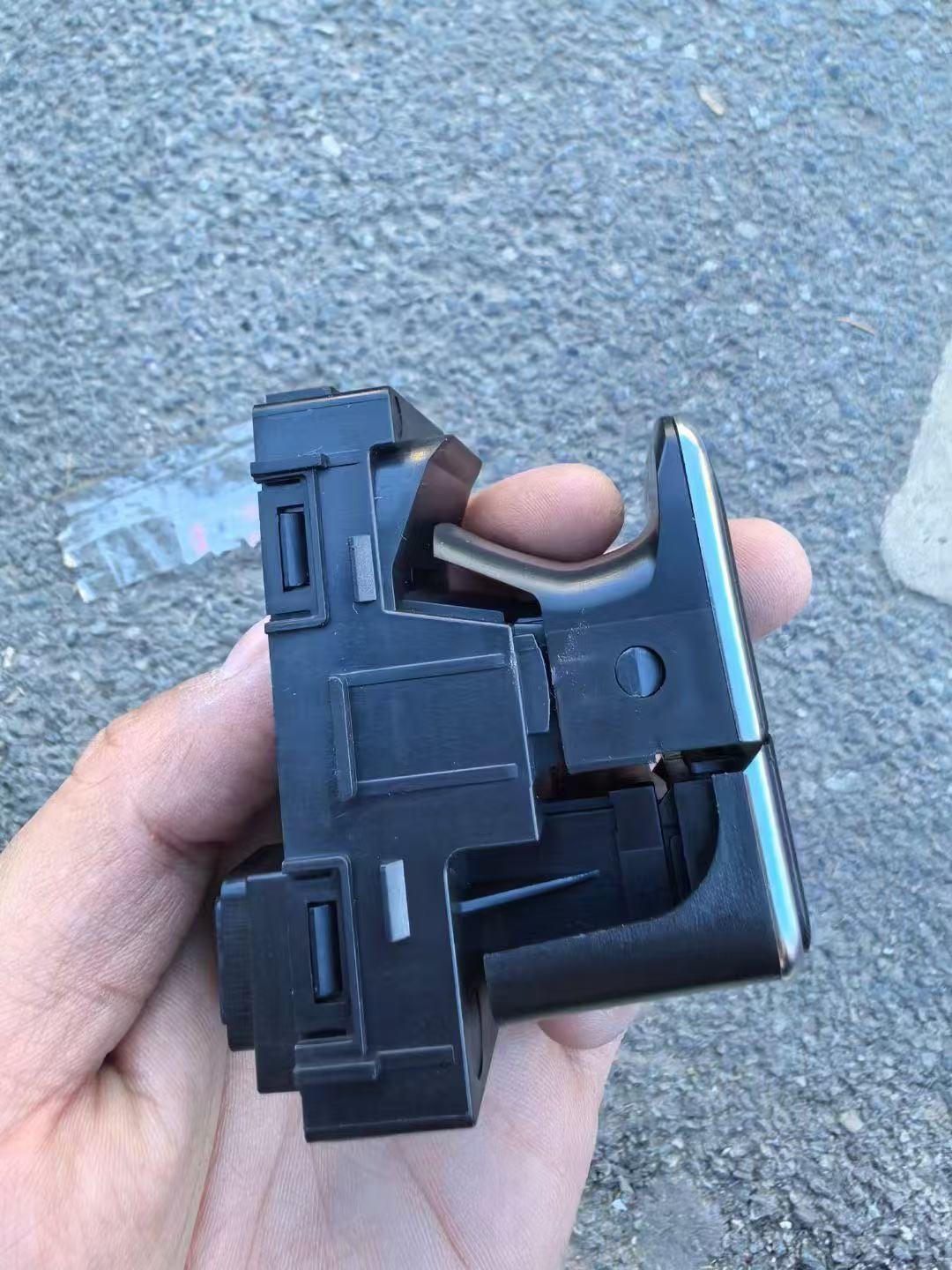 Hand Brake Stop Switch 93300-S7500 Hyundai Elantra2021 New Condition Parking Brake Switch