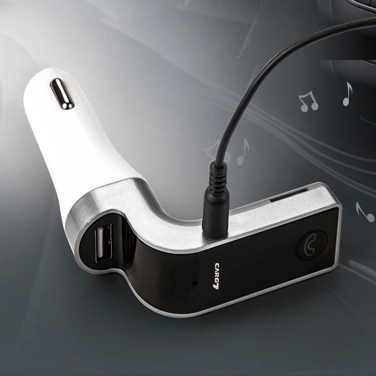 Hot Sale CAR Wireless Handsfree Car Kit With USB Port FM Transmitter SD MP3 Player Car Charger