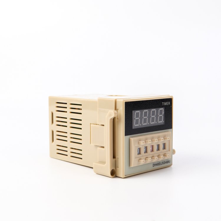 Miniature SPDT Time Relay ICs 5V Nominal Voltage Repeat Cycle Delay Timer Sealed Auto Switch for PCB Use Protective