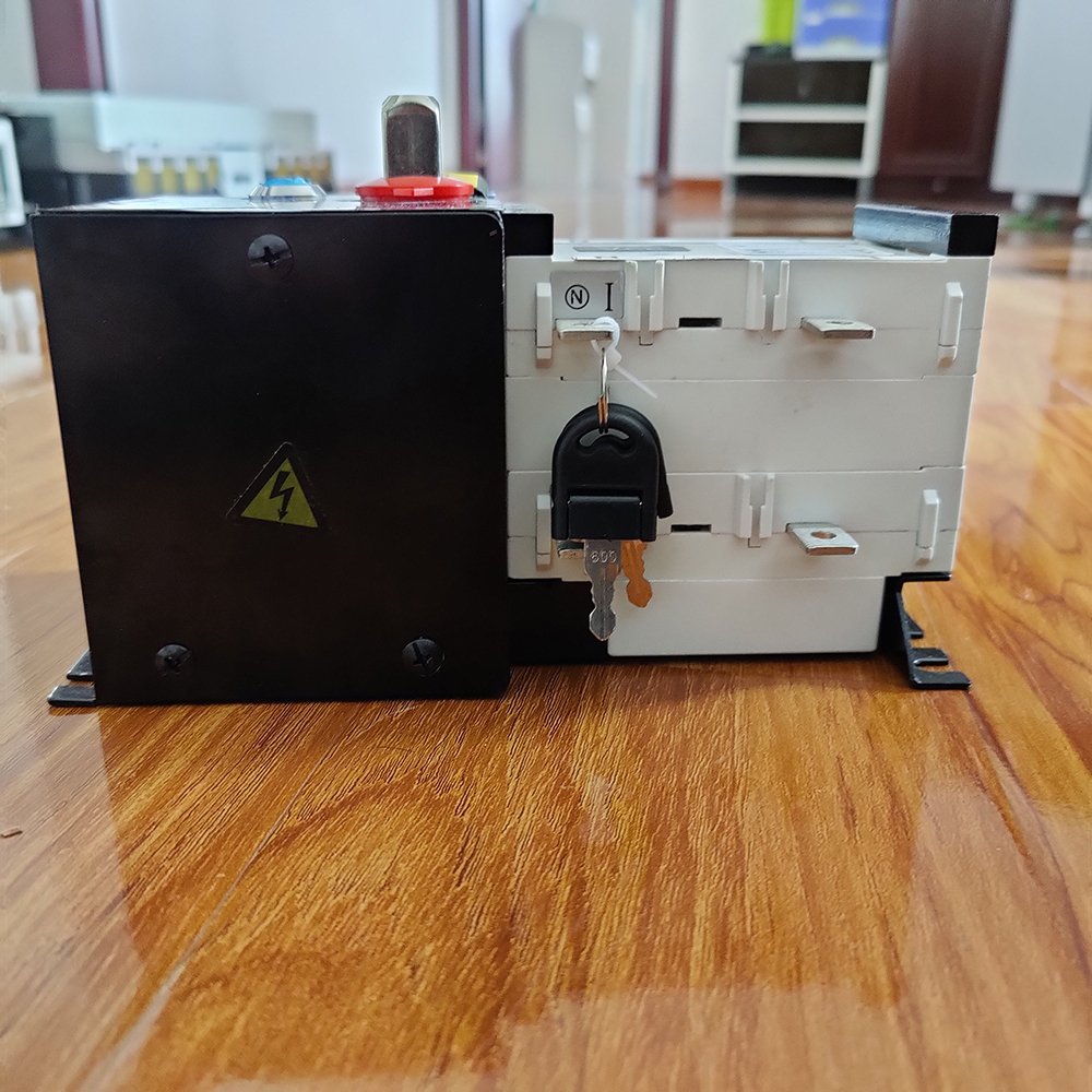 PC Type 32A 2P Rated Voltage 400VAC (ATS) Dual Power Automatic Transfer Switch Changeover Switch