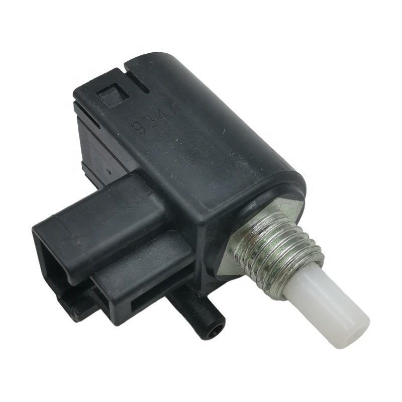Factory Price Accessories Car Spare Parts Electrical Systems Clutch Switch for Corolla Zre15 8452042010 84520-42010