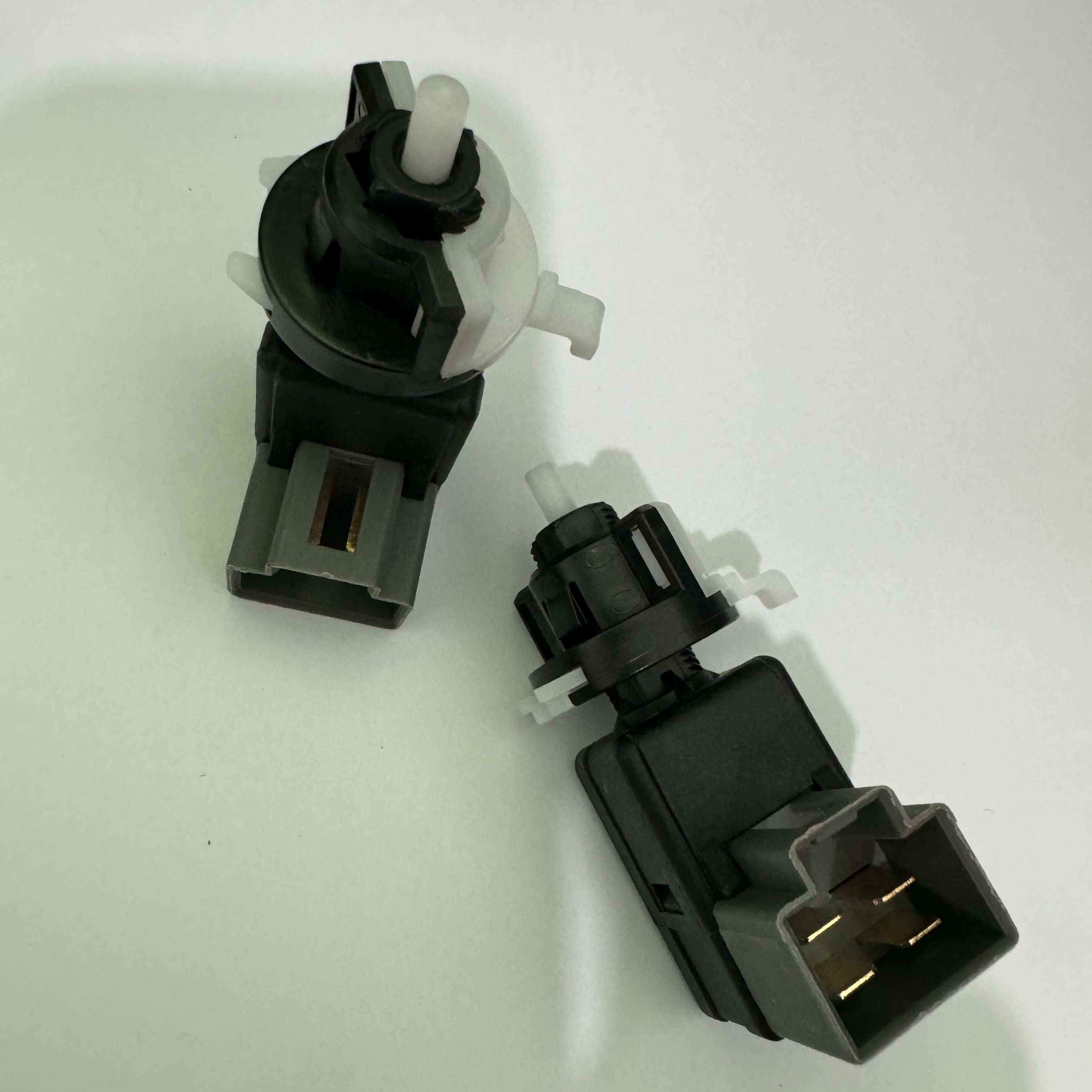 Brake Lighrt Switch 93810-3S000 for HYUNDAI Stop Light Switch for KIA 93810 3S000