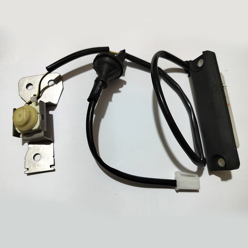 Car Accessories Trunk Liftgate Release Switch for Toyota 84905-47010