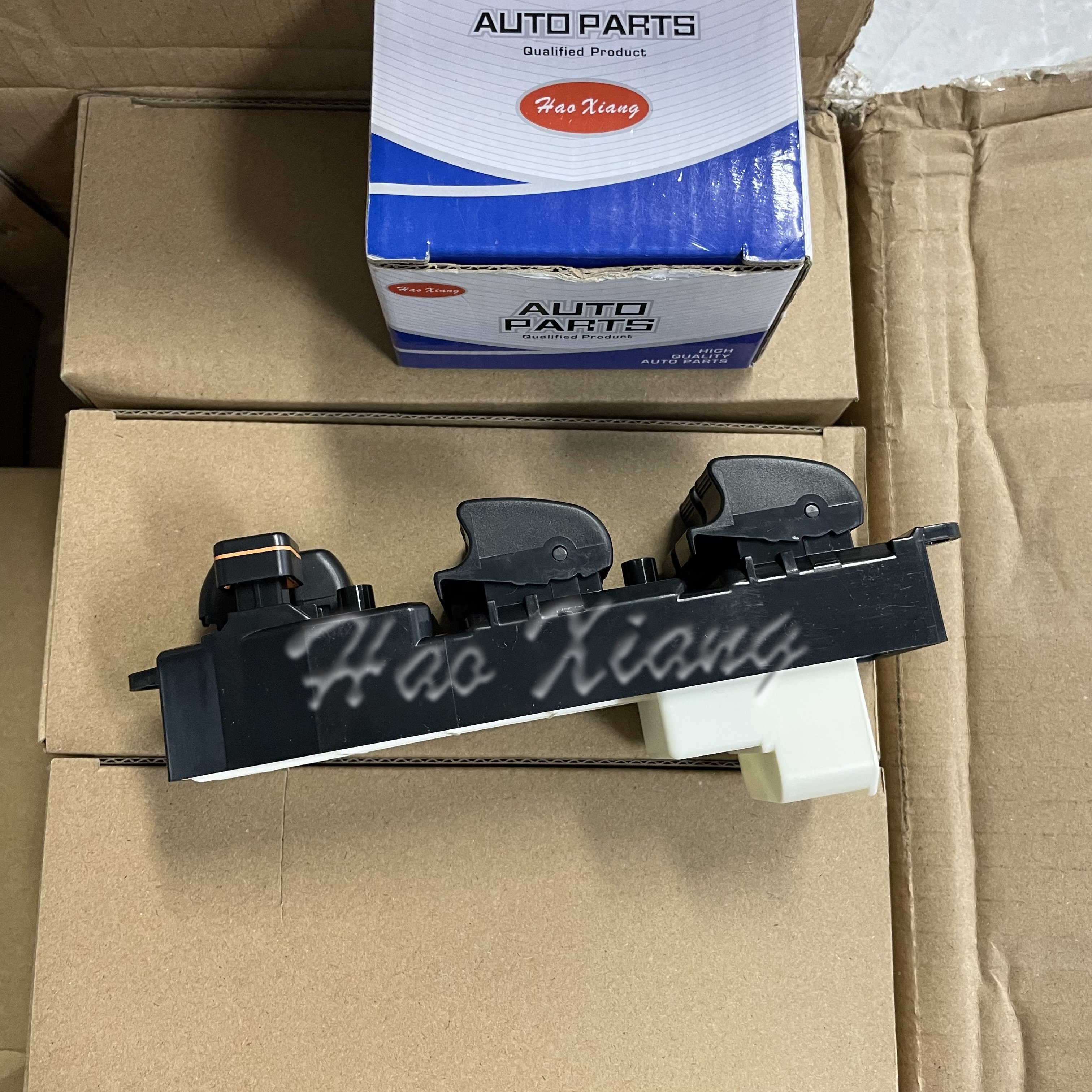 Haoxiang 84820-0K061 High Quality Electric Power Window Switches Universal Window Lifter for Toyota Hilux