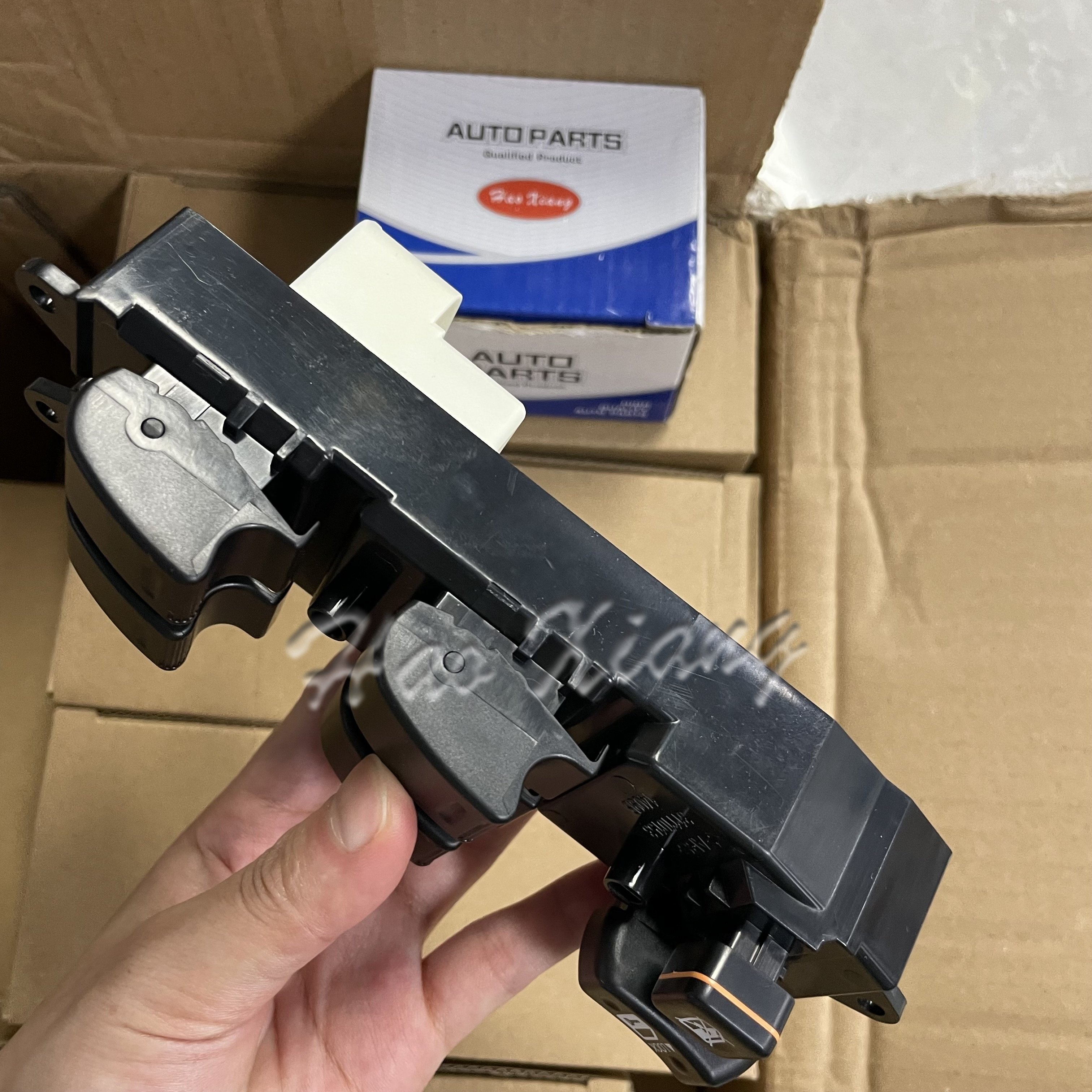 Haoxiang 84820-0K061 High Quality Electric Power Window Switches Universal Window Lifter for Toyota Hilux