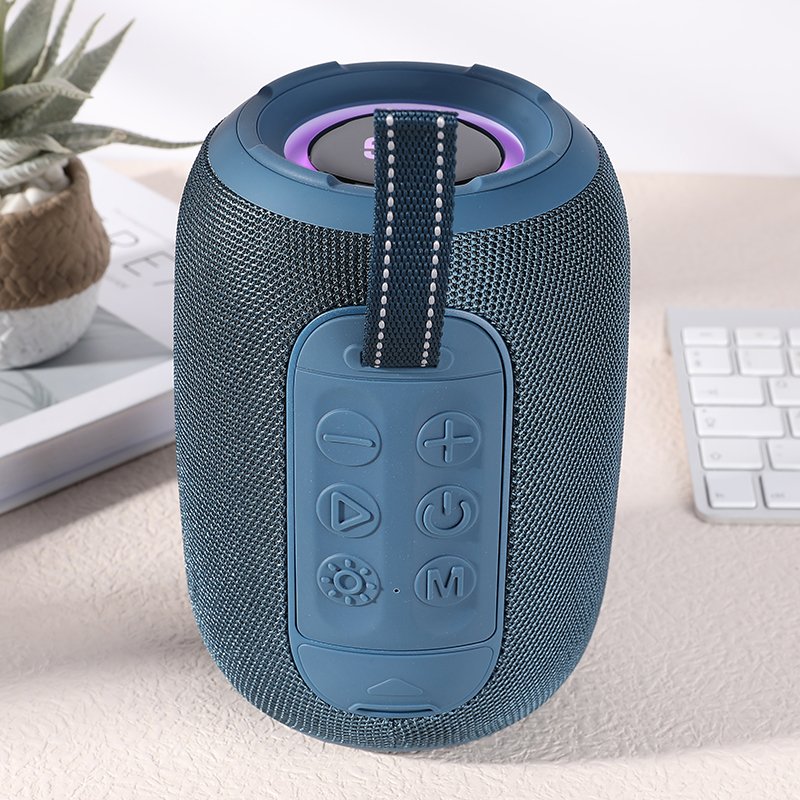 Wholesale Supply Fashion New Portable Color Led Lights Bluetooth Speaker Family Party Car Bluetooth Speaker TG-678