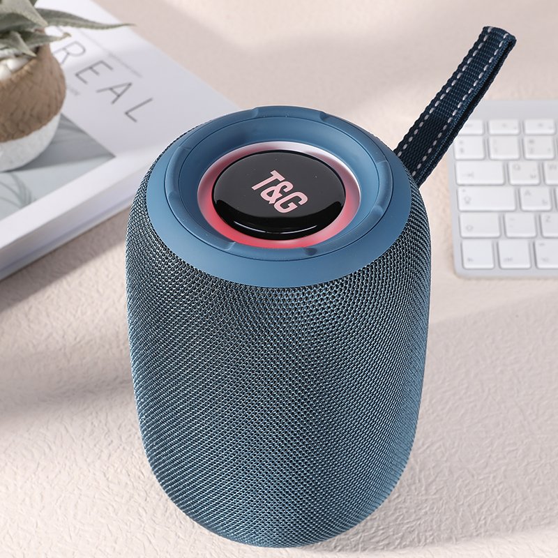 Wholesale Supply Fashion New Portable Color Led Lights Bluetooth Speaker Family Party Car Bluetooth Speaker TG-678