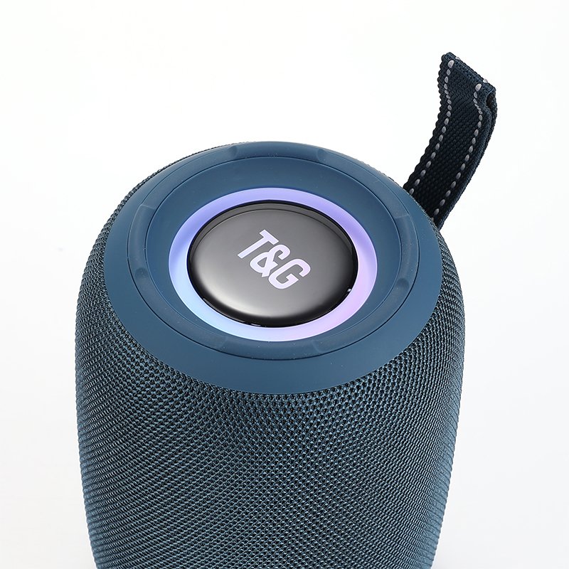 Wholesale Supply Fashion New Portable Color Led Lights Bluetooth Speaker Family Party Car Bluetooth Speaker TG-678