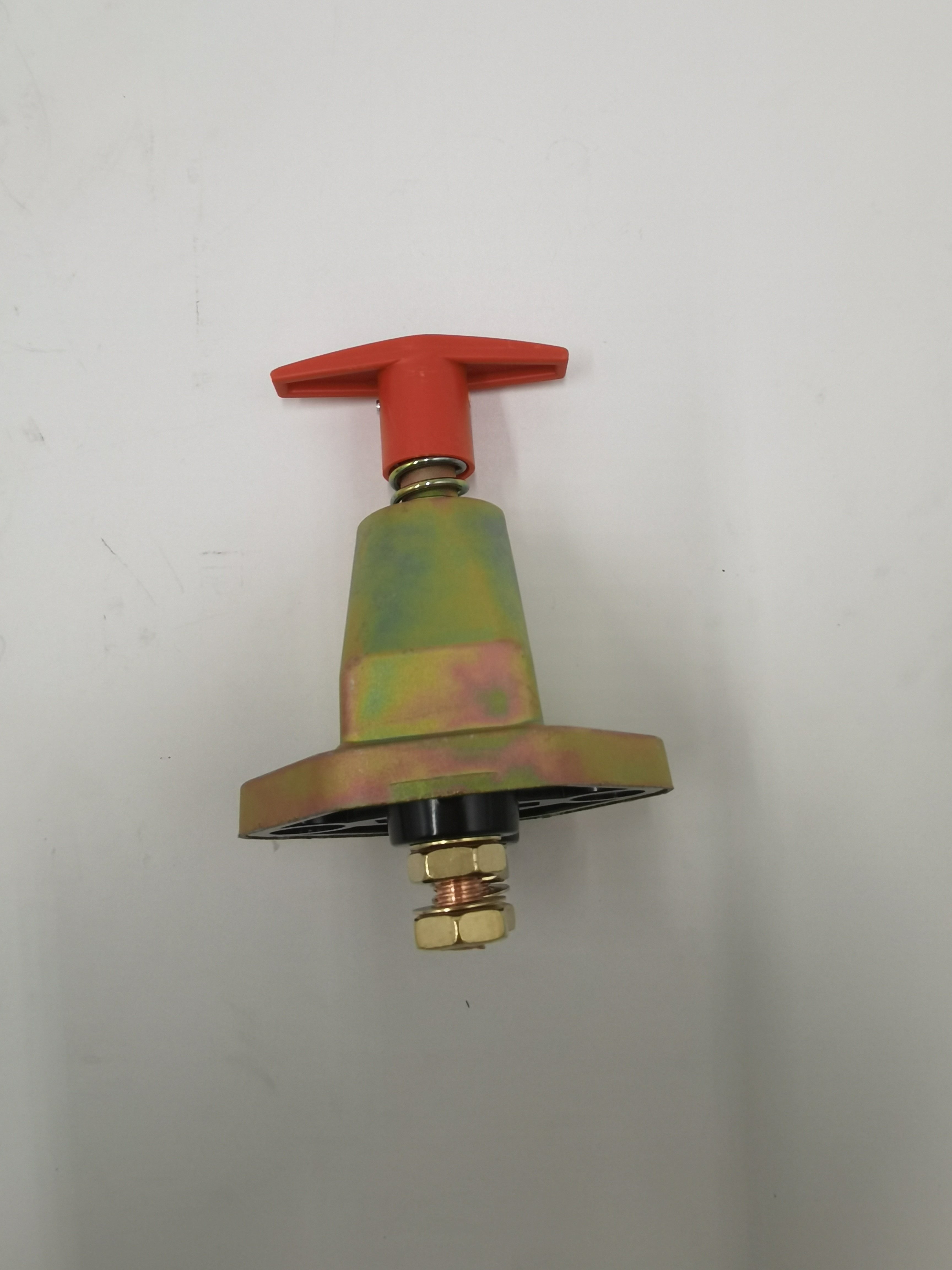 China Manufacturer WG9100760100 Sinotruck HOWO Truck Spare Parts Main Battery Switch