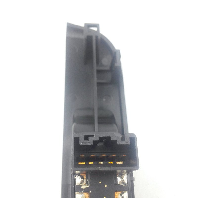 Front Right Power Window Control Switch for NPR66 8981472360 8-98147236-0 LHD