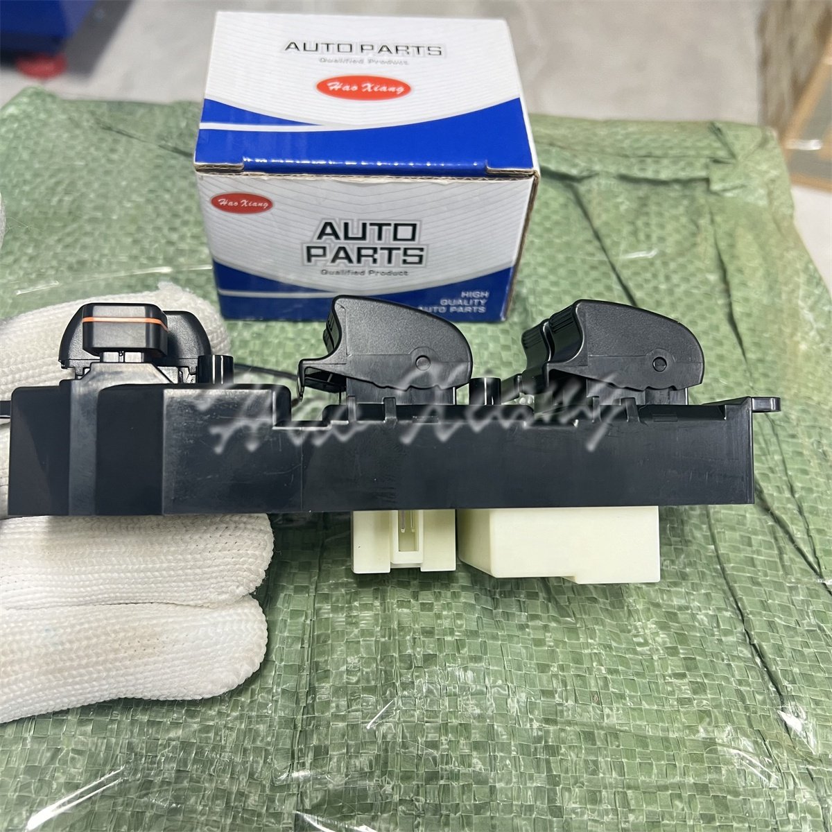 Haoxiang 84820-12350 21020 Electric Power Window Master Control Lifter Switch for Toyota Corolla