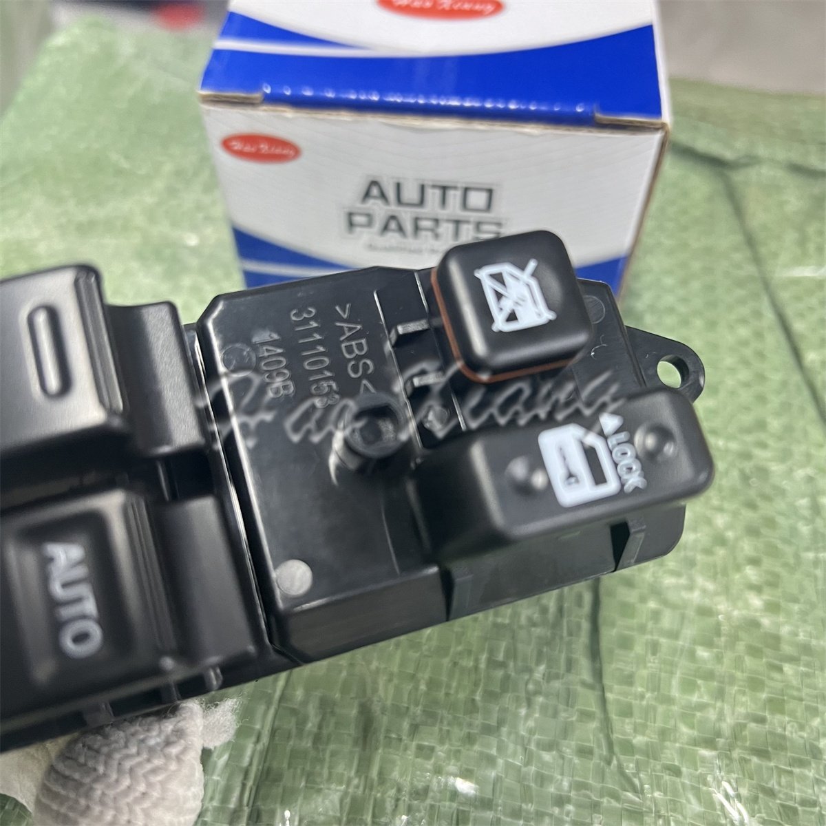 Haoxiang 84820-12350 21020 Electric Power Window Master Control Lifter Switch for Toyota Corolla