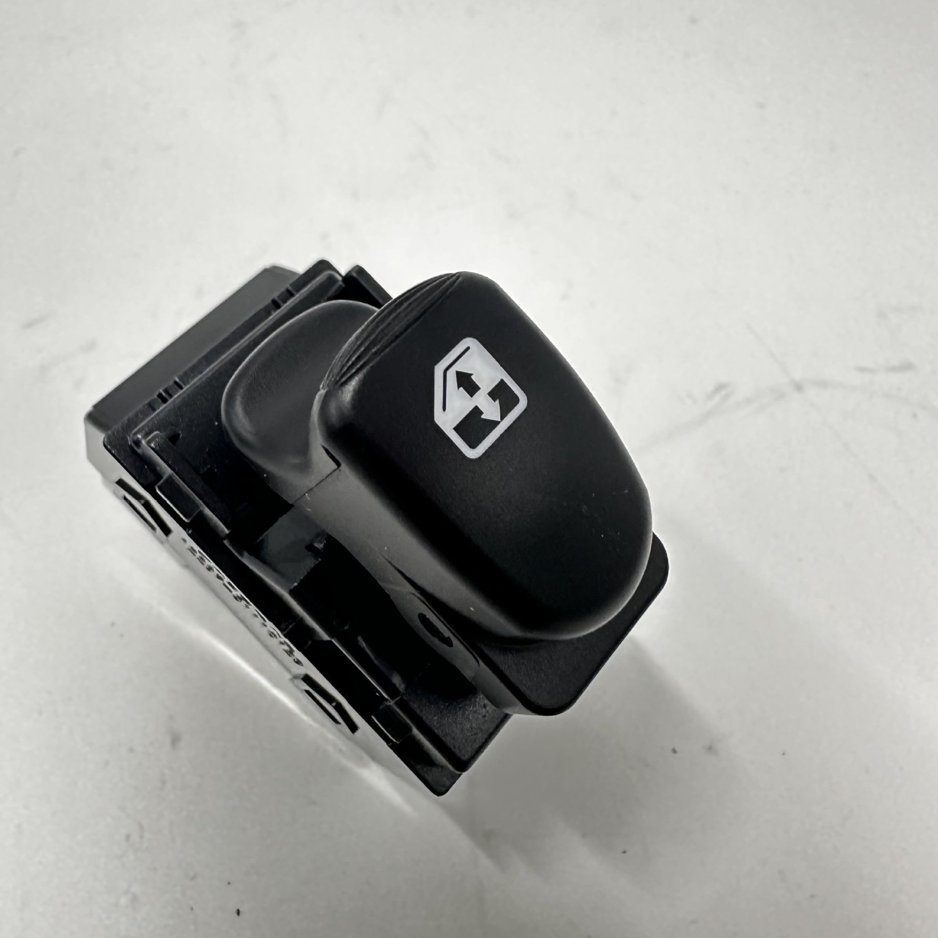 GZTY New Arrived High Quality Electric Window Lifter Power Window Control Switch for Hyundai 93580-25015