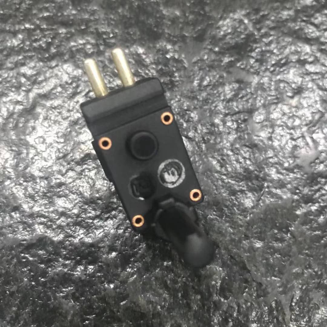 Reverse Light Switch for Mercedes R107/R129/W124/W126/W140/W201/G OEM # 2015450014