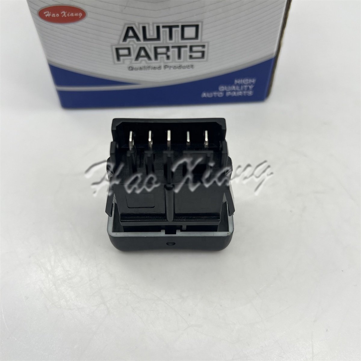 Haoxiang 7700705925 High Quality Window Master Switch Button for Renault R9 R12 R19