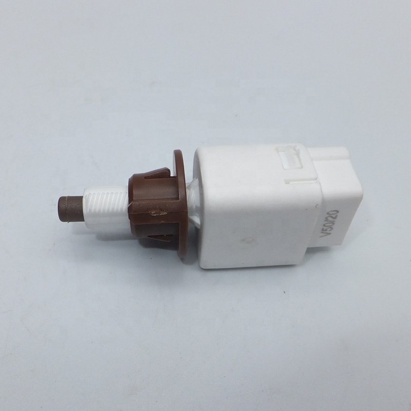 Auto Electrical Parts Brake Stop Light Switch Sensor 8434049045 84340-49045 for TOYOTA HILUX HIACE