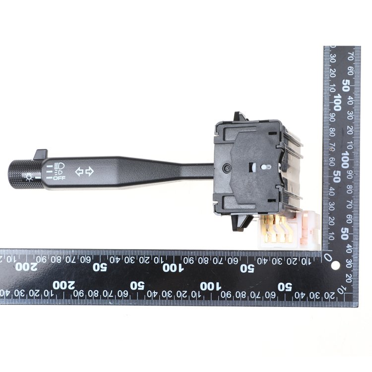100016034 25540-D4500 New Turn Signal Switch for Nissan 720 BIGM D21 Z24 LHD