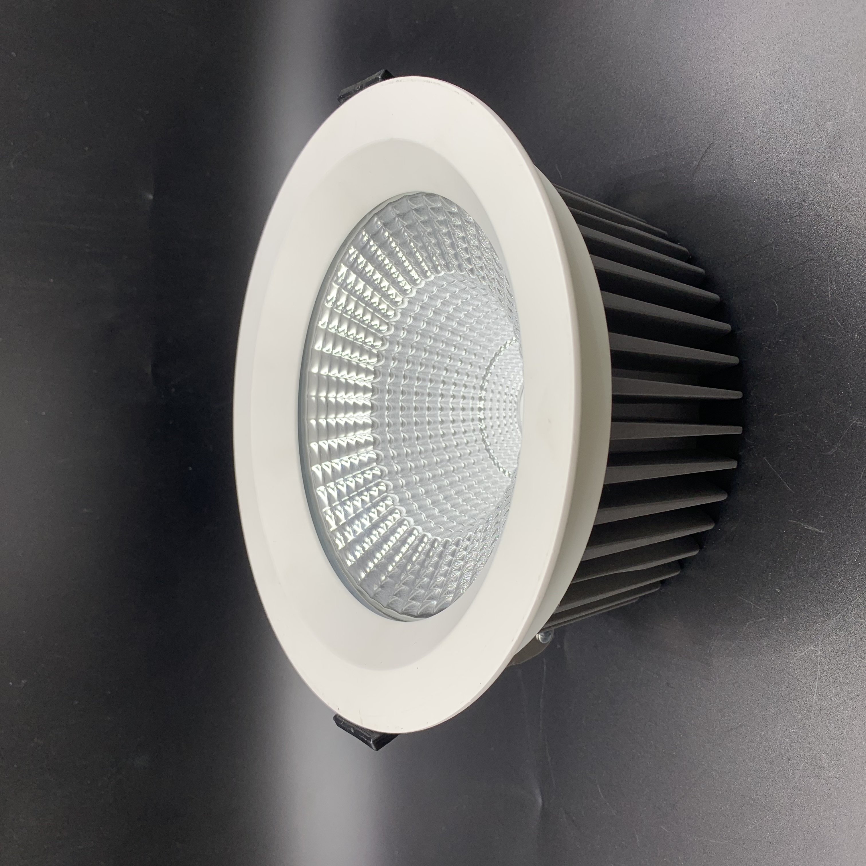 Saturn Series IP65 Modern Design High Quality 5W 7W 12W 15W 18W 24W ETL LED COB Downlight CRI90 CRI97 Hotel Home 2700K 3000K