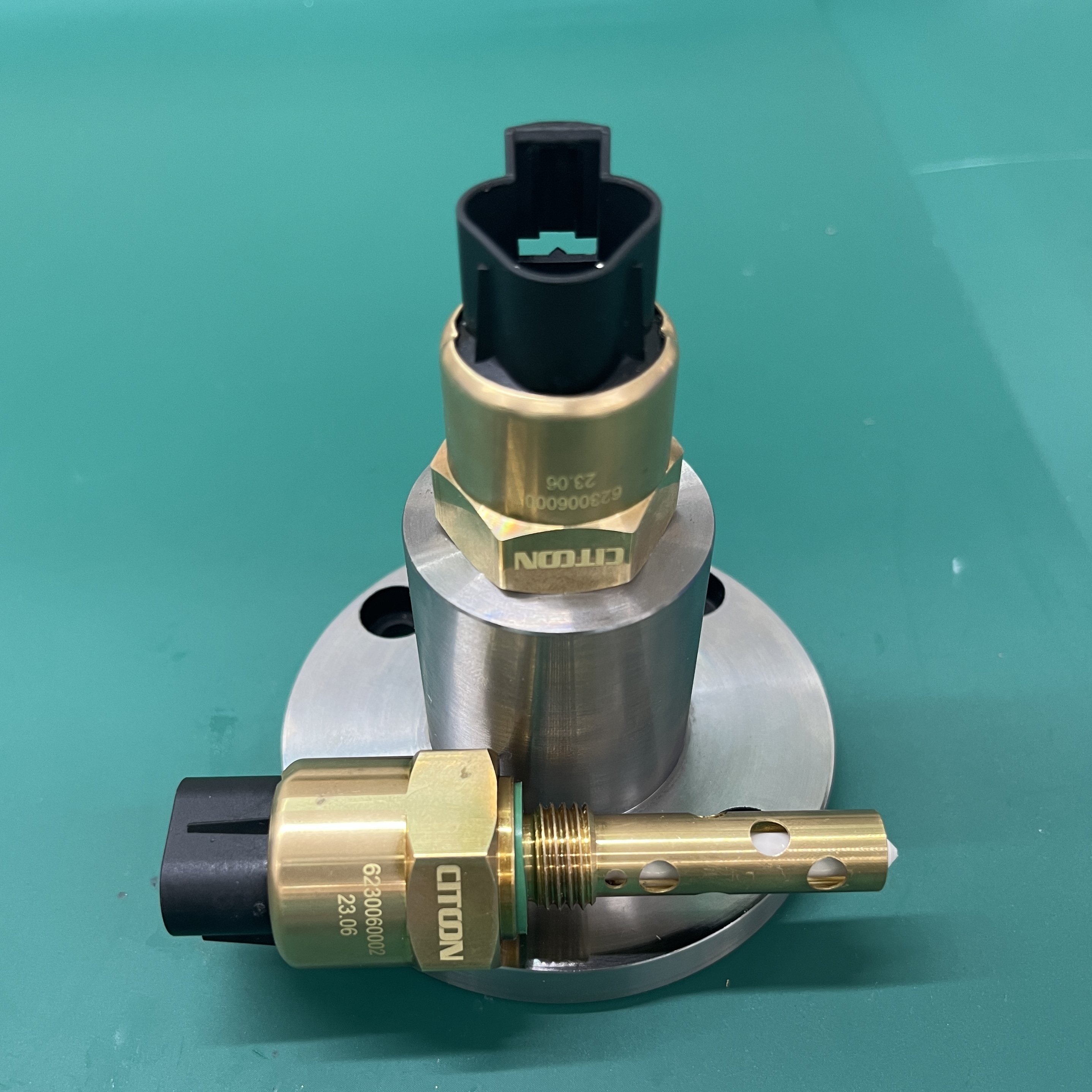2024 CLS Series Smart Level Switches Hot Sale Automotive Off-Road Equipment Hydraulic Systems Mining Equipment Auto Switches