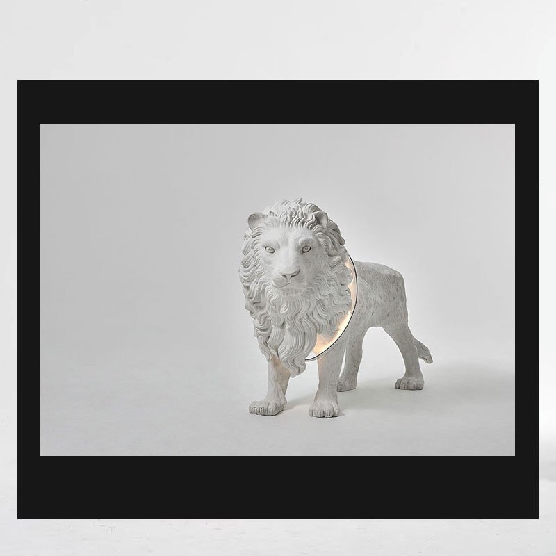 White Color Luxury Art Design Hall Decorative Landscape Sculpture lion Lamps Animal Giraffe Life Size Big Floor Lamp