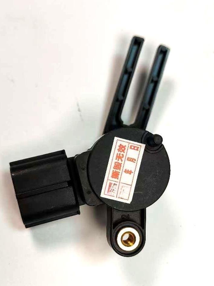 Auto Part Reverse Light Switch Brake Light Switch Stop Light Switch OE 10191400 Use for MG6 MG RX5/GS /I5/I6