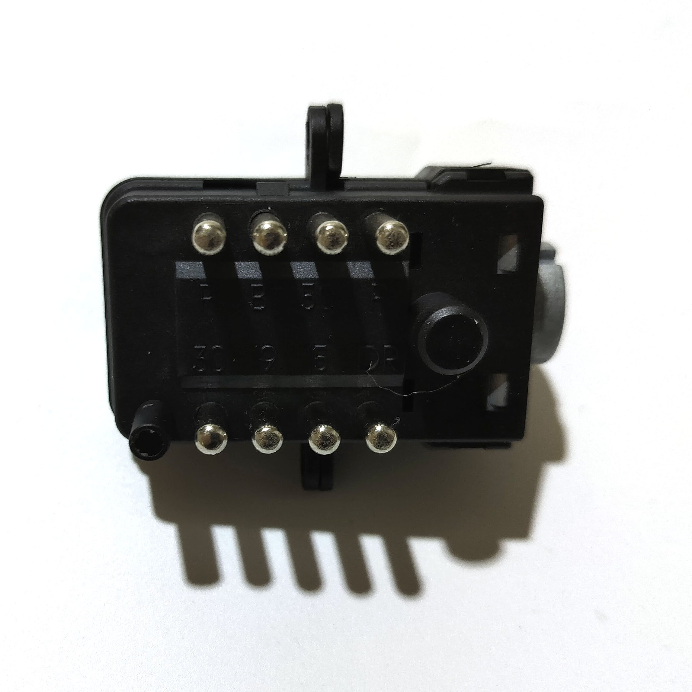 New Ignition Switch for 8500 8700 9700 9900 1605352 8159904 1084000