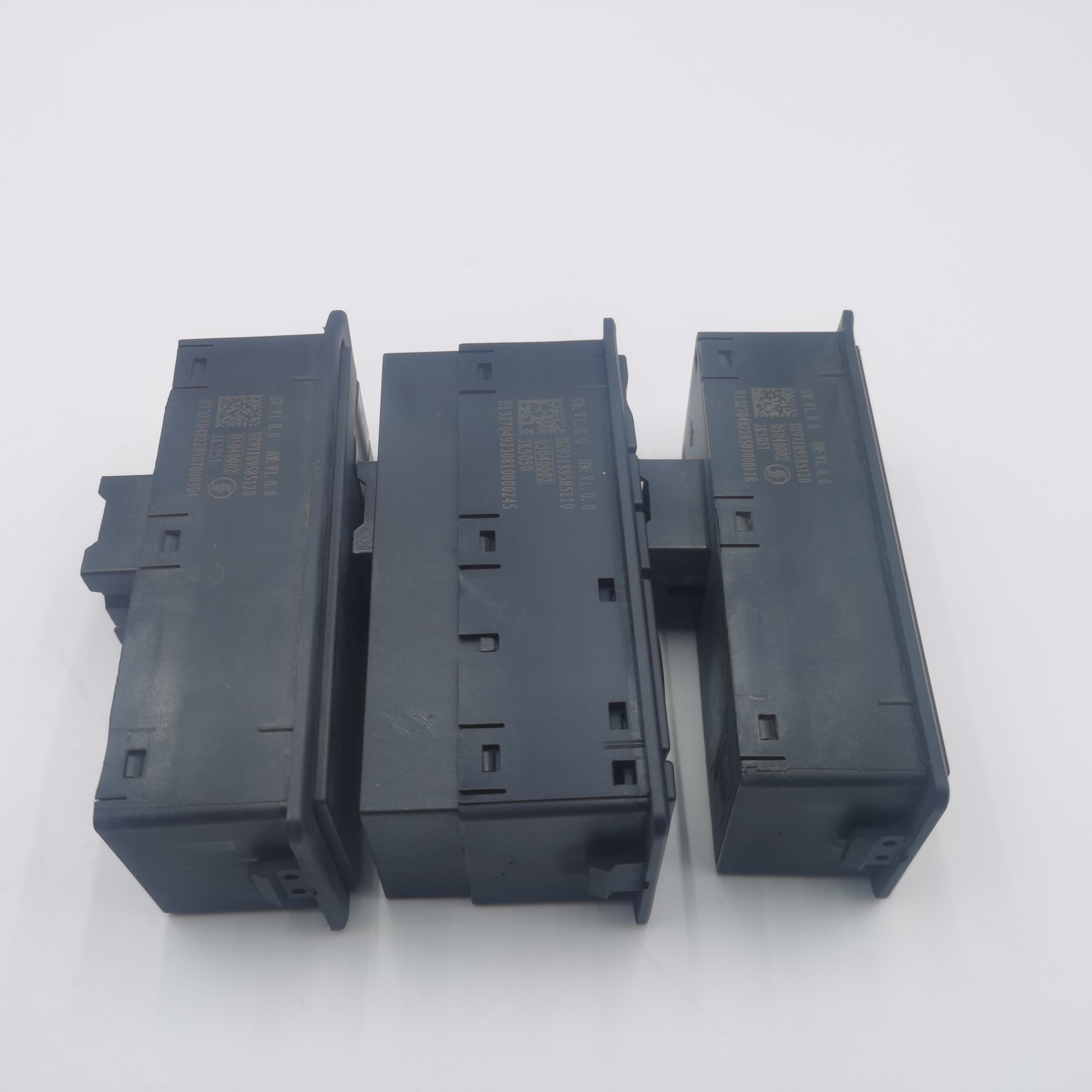 Auto Parts Shaanqi Automobile Delong X3000 New M3000 Door Controller DZ97189585110
