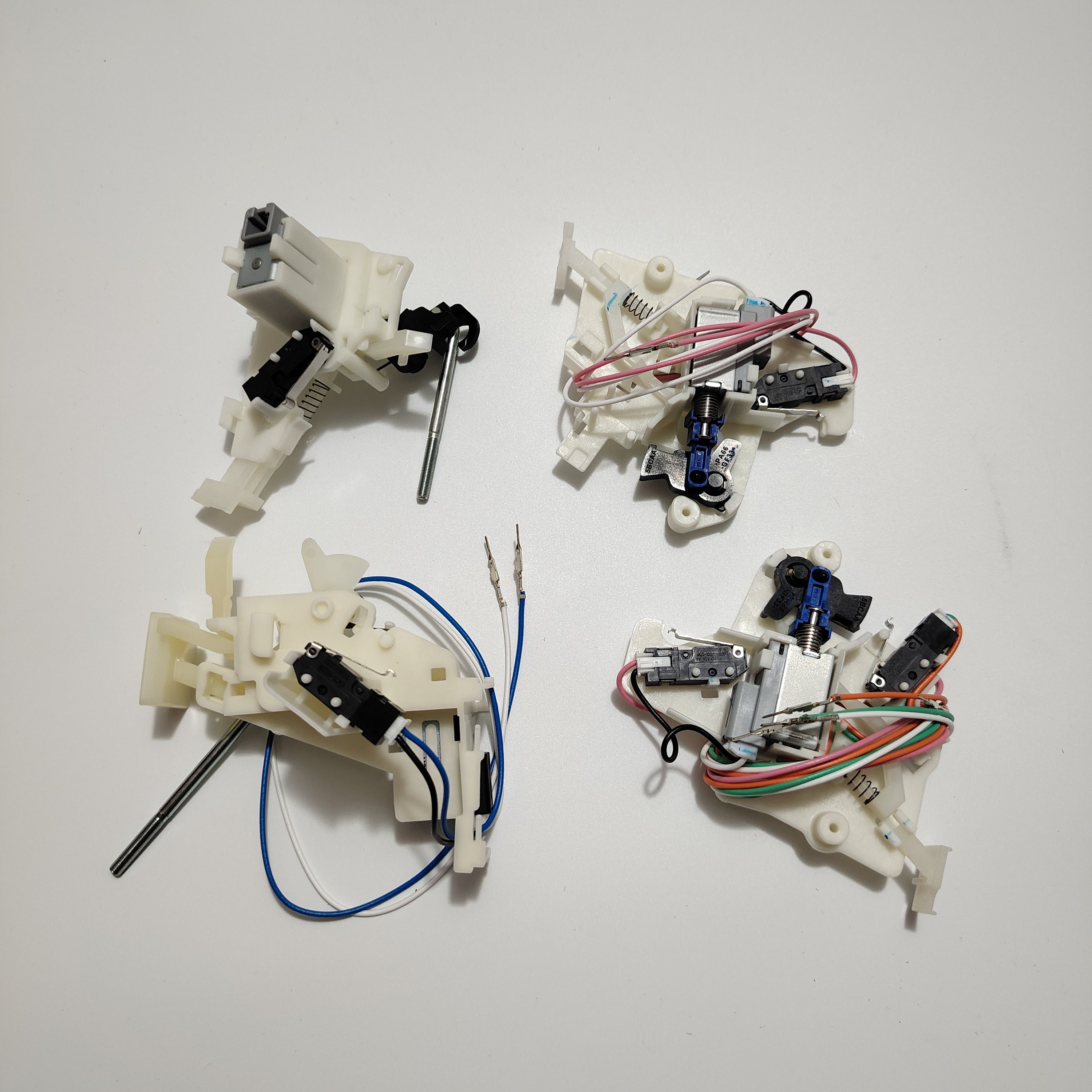 34950-4CE1C Car Shift Lock Solenoid Valve Park Switch for Nissan 34950-4CE1C 34950-4EA1A 34950-4EA1B 34950-EW00B