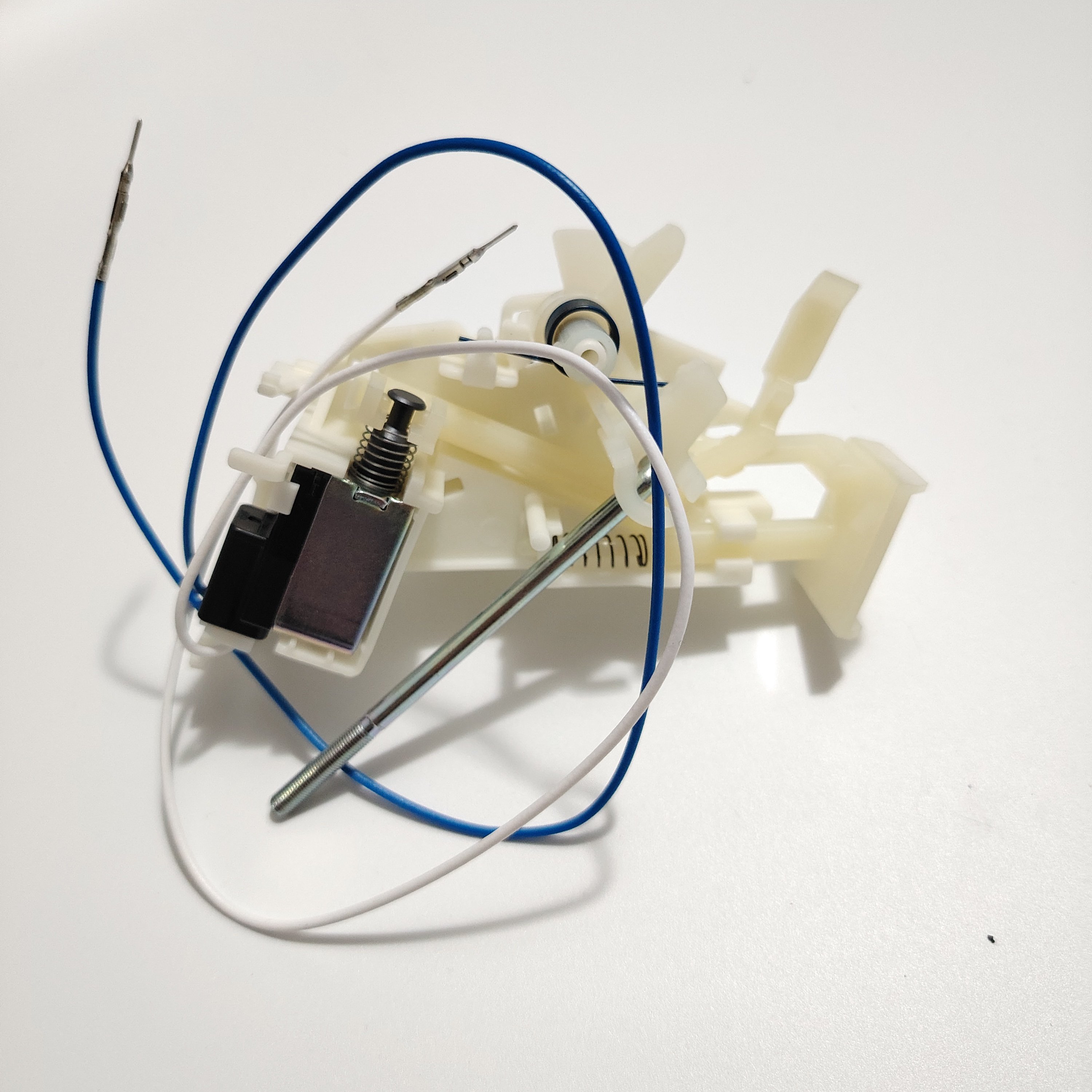 34950-4CE1C Car Shift Lock Solenoid Valve Park Switch for Nissan 34950-4CE1C 34950-4EA1A 34950-4EA1B 34950-EW00B