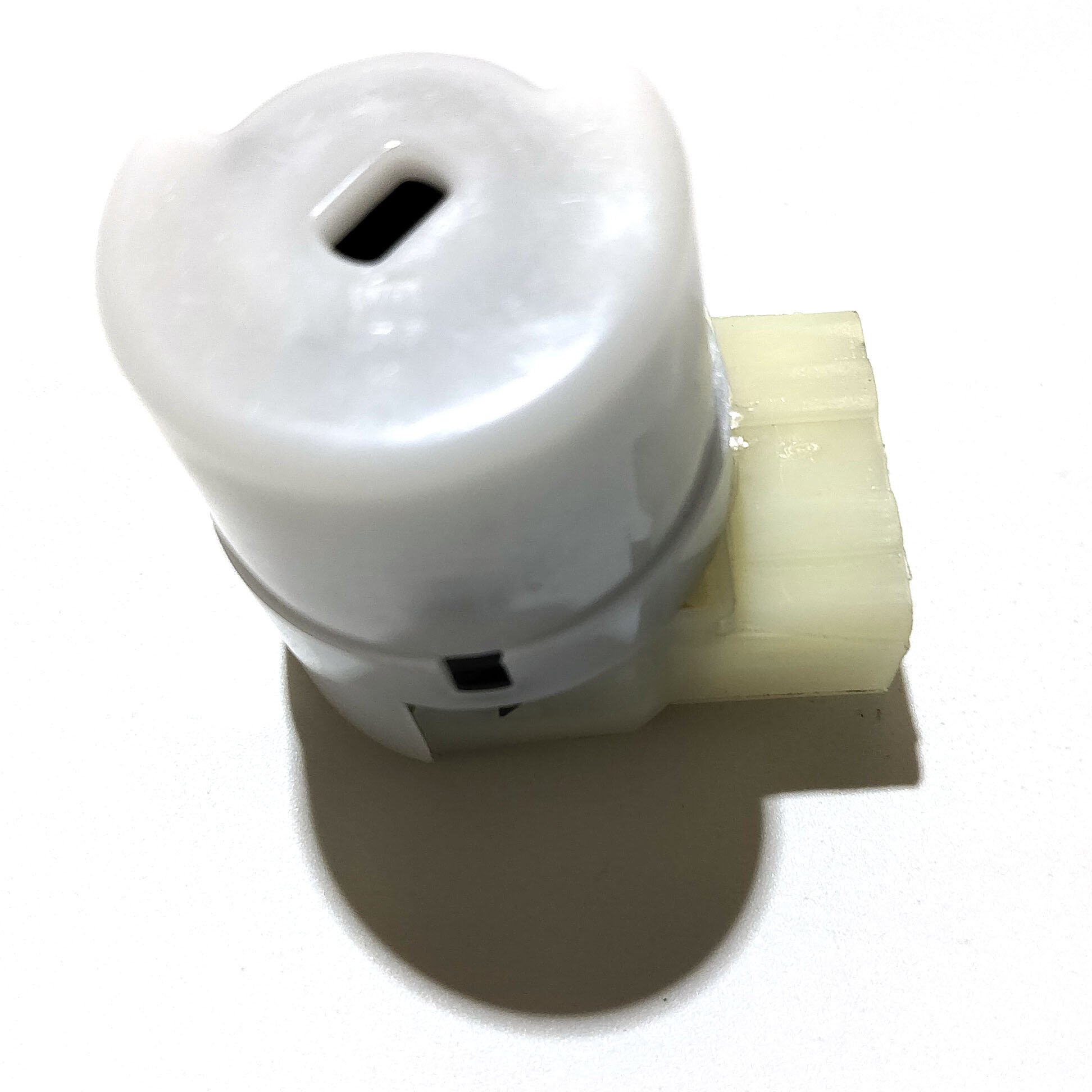 Ignition Switch Plug for Hyundai 931104D000