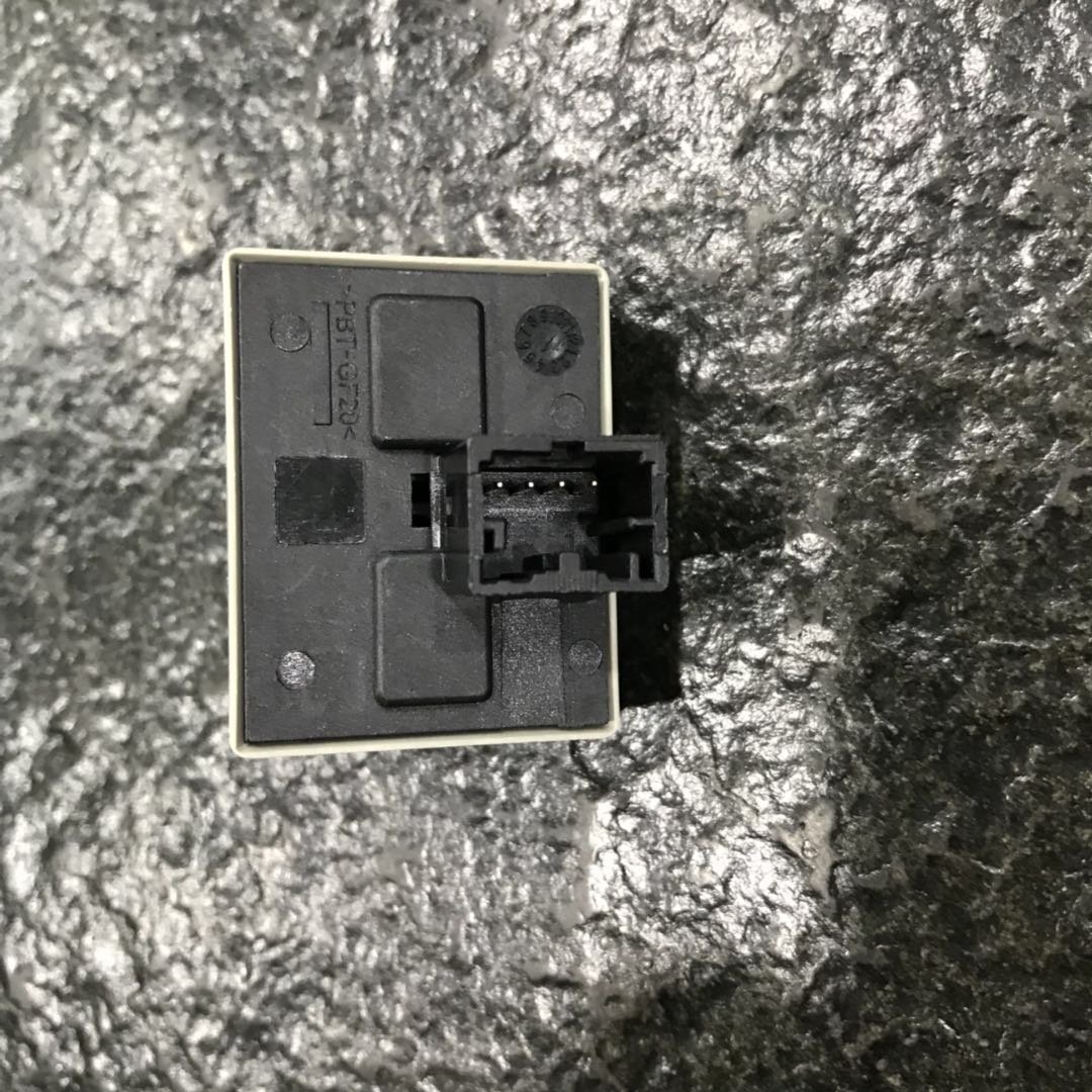 Electric Power Window Master Switch for VW POLO 9N 2002-2009 OE#6Q0959858