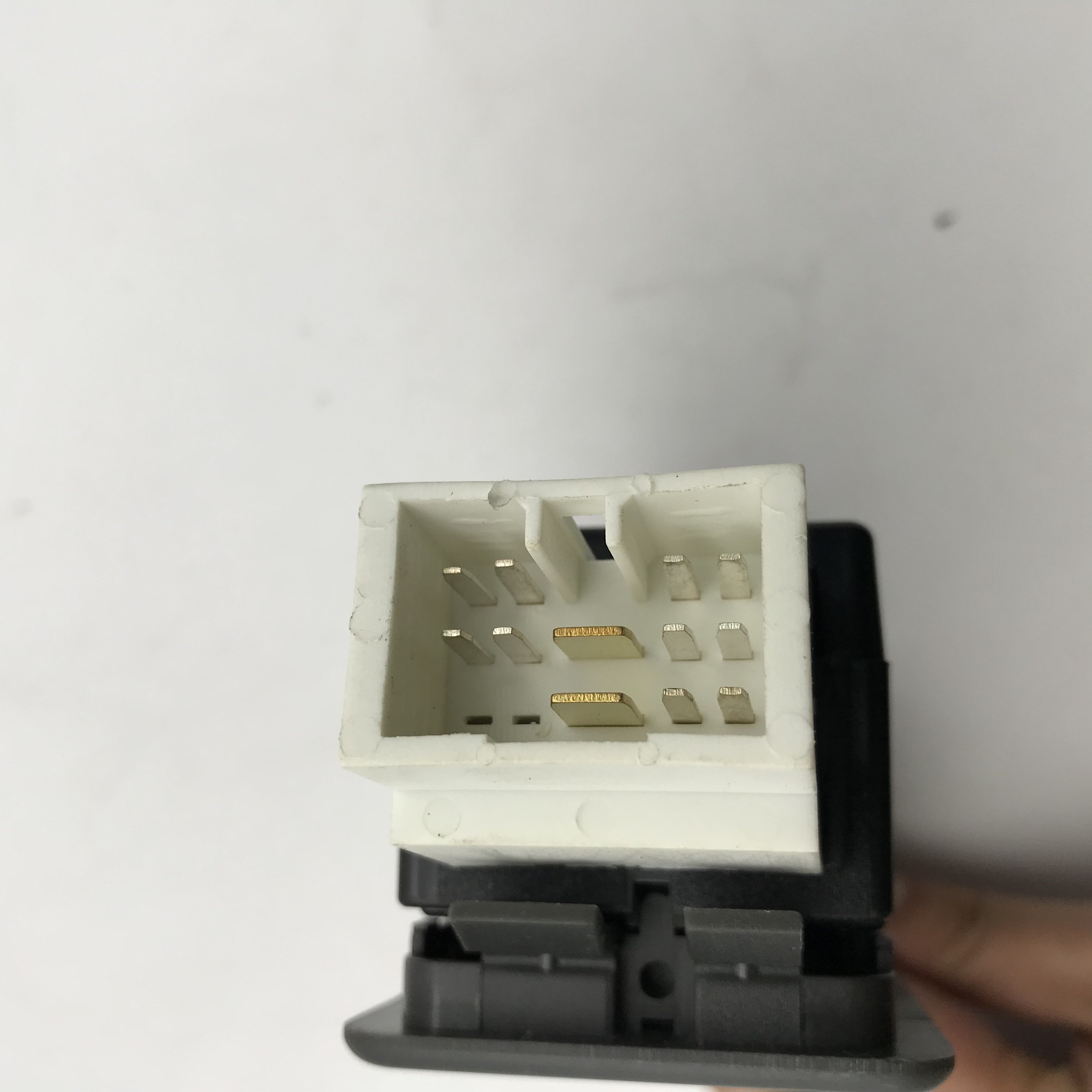 NEW ITEM ELECTRIC CAR POWER WINDOW SWITCH for MAZDA 626 OE#49235111
