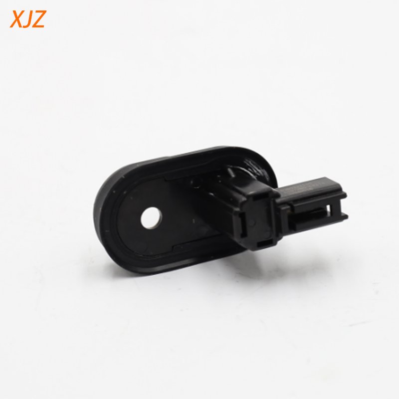 XJZ Automobile Switch 6107380-CYZ14 for ISUZU 600P 4KH1 700P 4HK1 Switch Door Lamp