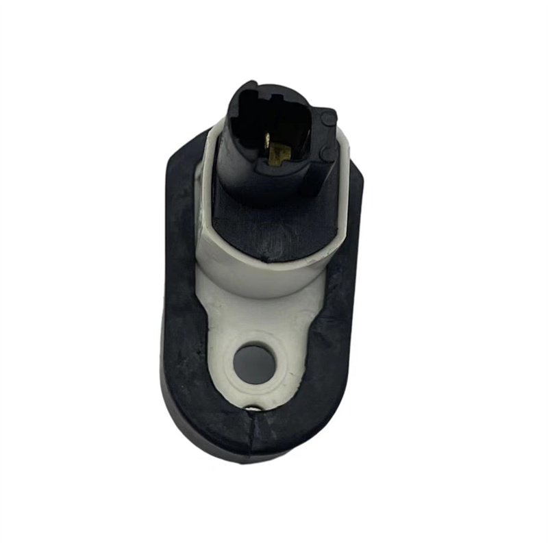 The Factory Best Selling Auto Parts for Nissan D22 KA24 Door Lamp Switch Light Switch