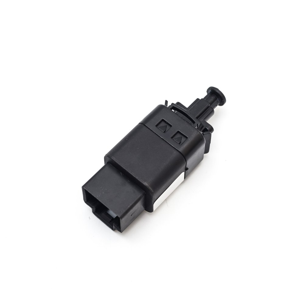 Parking Brake Switch Brake Light Switch Stop Lamp Switch for CHEVROLET OPTRA Hatchback CHEVROLET BEAT M300 OEM NO 96874570