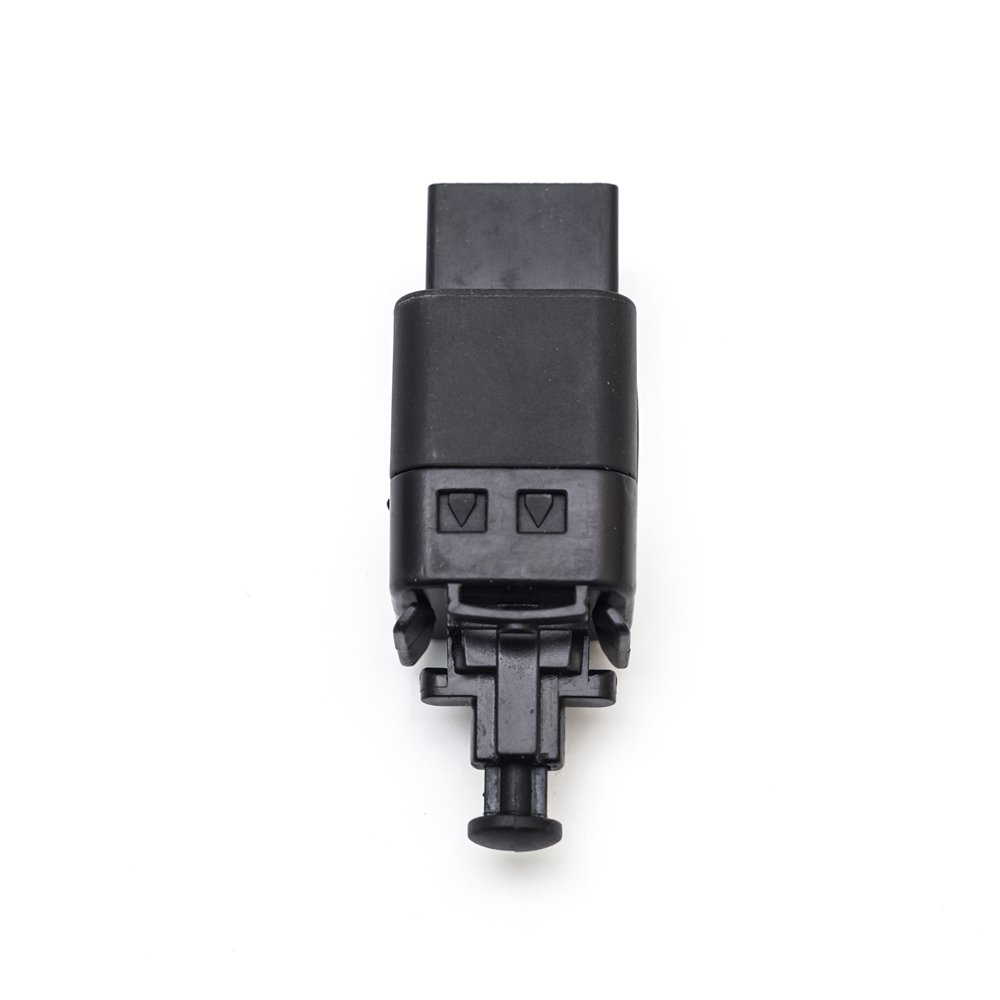 Parking Brake Switch Brake Light Switch Stop Lamp Switch for CHEVROLET OPTRA Hatchback CHEVROLET BEAT M300 OEM NO 96874570