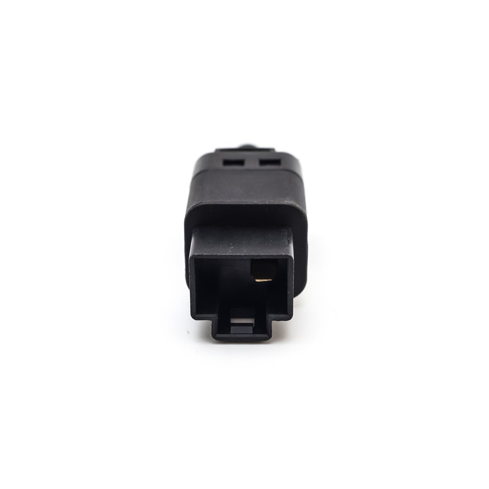 Parking Brake Switch Brake Light Switch Stop Lamp Switch for CHEVROLET OPTRA Hatchback CHEVROLET BEAT M300 OEM NO 96874570