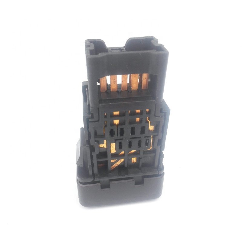 8P Hazard Warning Switch for Pick up NP 300 25290-VR200