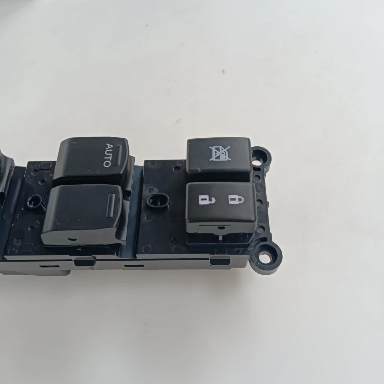 37990-66M00 Left Right Electric Power Window Control Switch in Passagner's Be Compatible With Suzuki Scroos S Cross 2014 2016