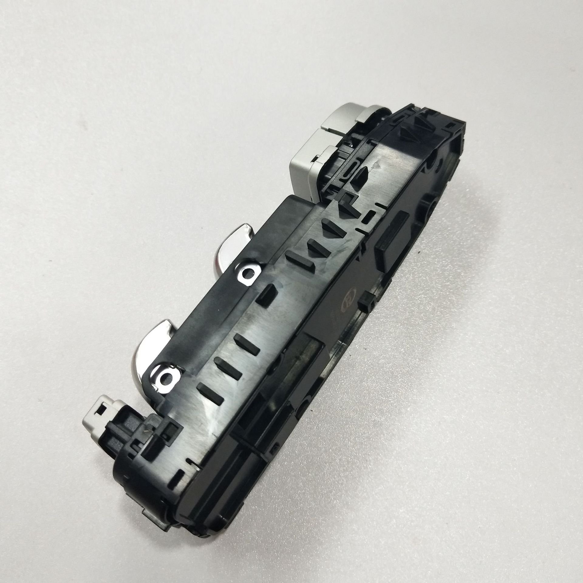Car Electric Power Window Side Glass Control Switch Auto Window Lifter Button for Mercedes-Benz W222 13-17 OEM NO 2229052004