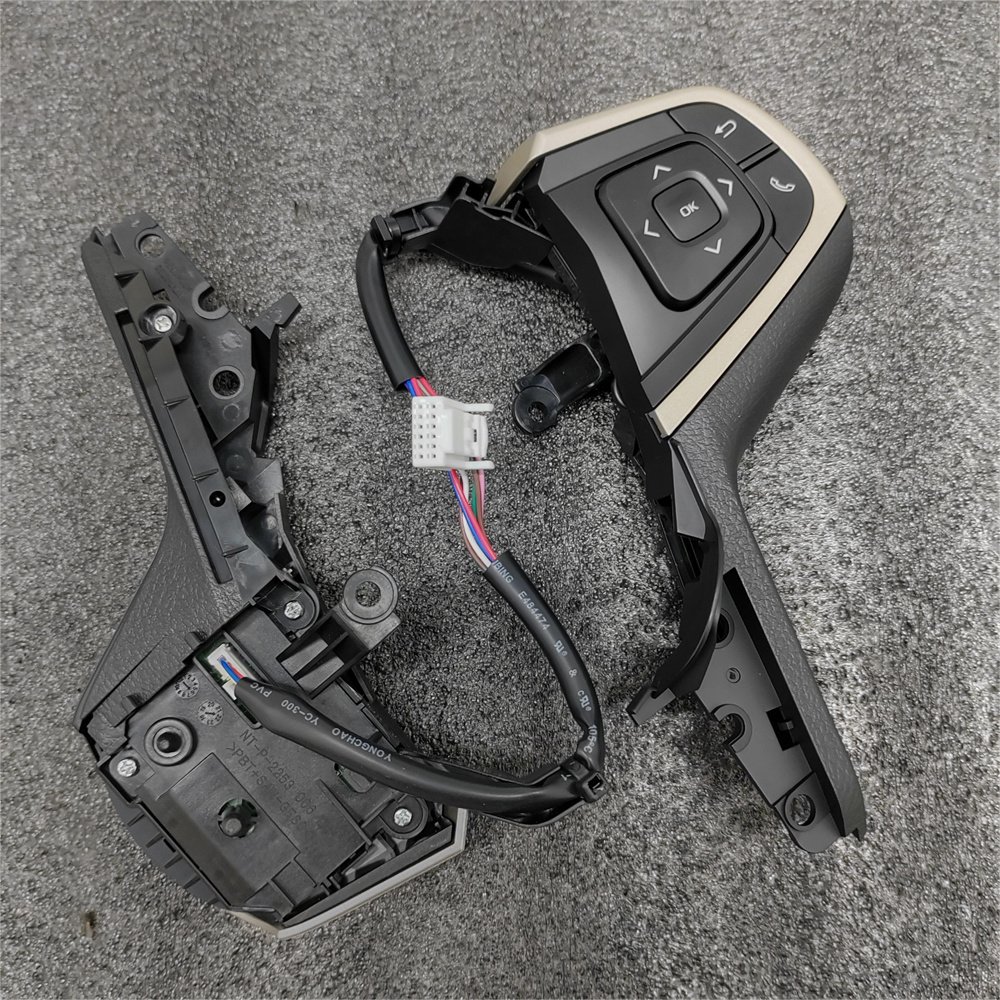 For NEW Toyota Hiace Accessories High Configuration of Multifunction Steering Wheel Switch