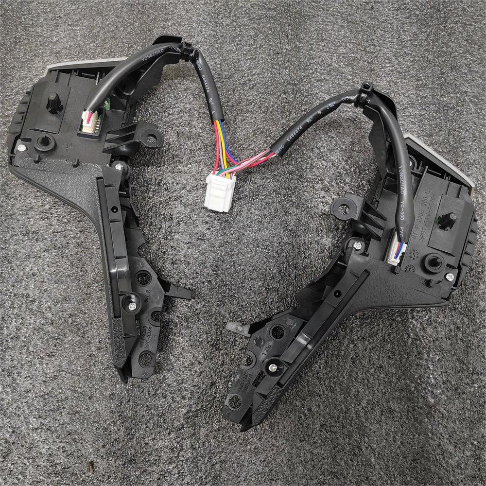 For NEW Toyota Hiace Accessories High Configuration of Multifunction Steering Wheel Switch