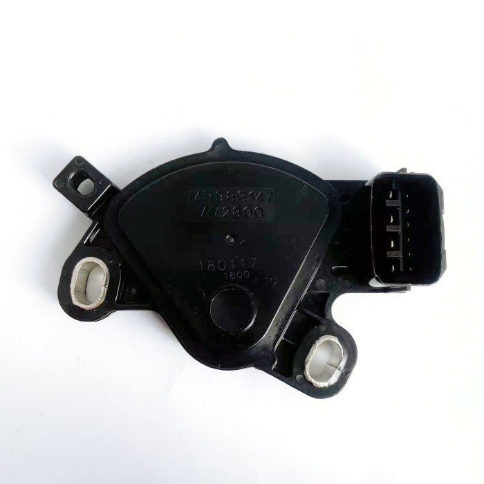Good Quality Auto Parts Neutral Safety Switch OE MR983147 for Mitsubishi Eclipse I Lancer Galant
