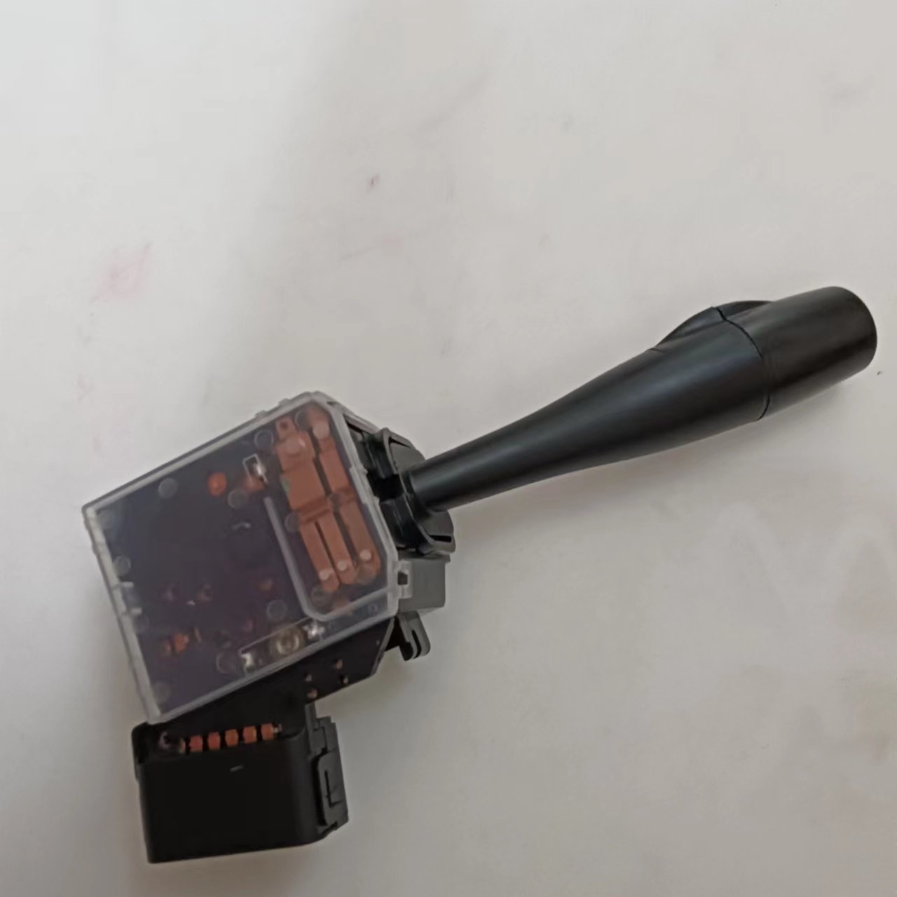 Car Part UJ06-66-122 UJ0666122 Headlight Turn Signal Switch for Mazda B2500 B2600 BT-50 Car Part