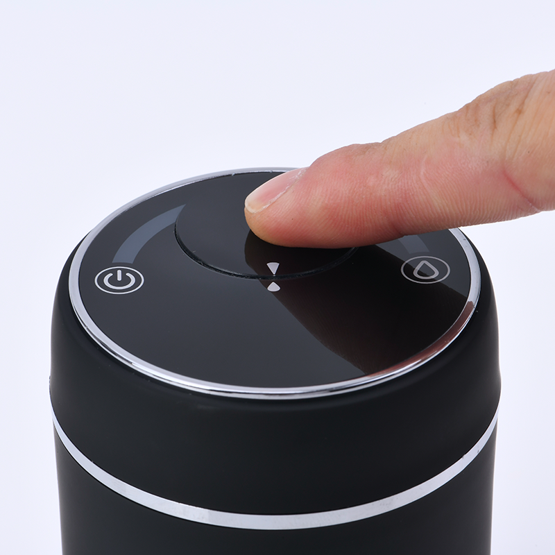 New Arrival Luxury Smart Car Perfume Diffuser Battery Powered USB Air Freshener Essential Oil Aroma Automobile Diffuser