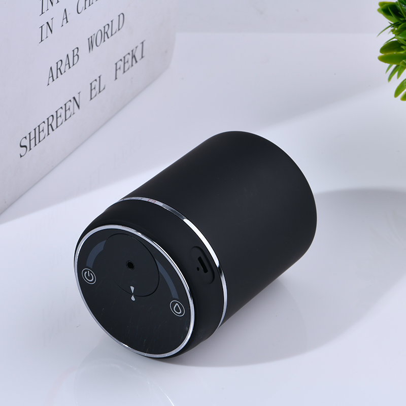New Arrival Luxury Smart Car Perfume Diffuser Battery Powered USB Air Freshener Essential Oil Aroma Automobile Diffuser