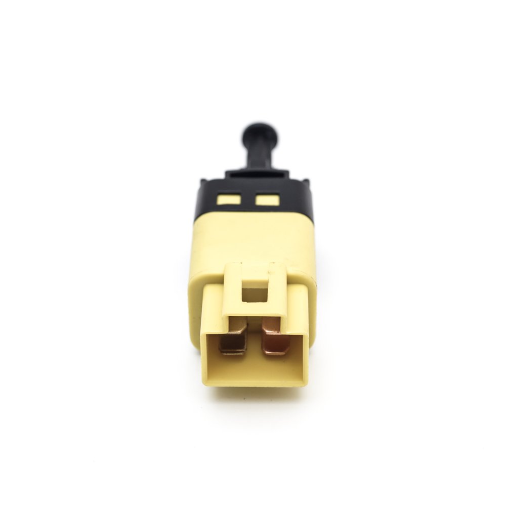 Parking Brake Switch Brake Light Switch Stop Lamp Switch for Chevrolet Aveo Chevrolet Evanda Chevrolet Kalos OEM NO 96874571