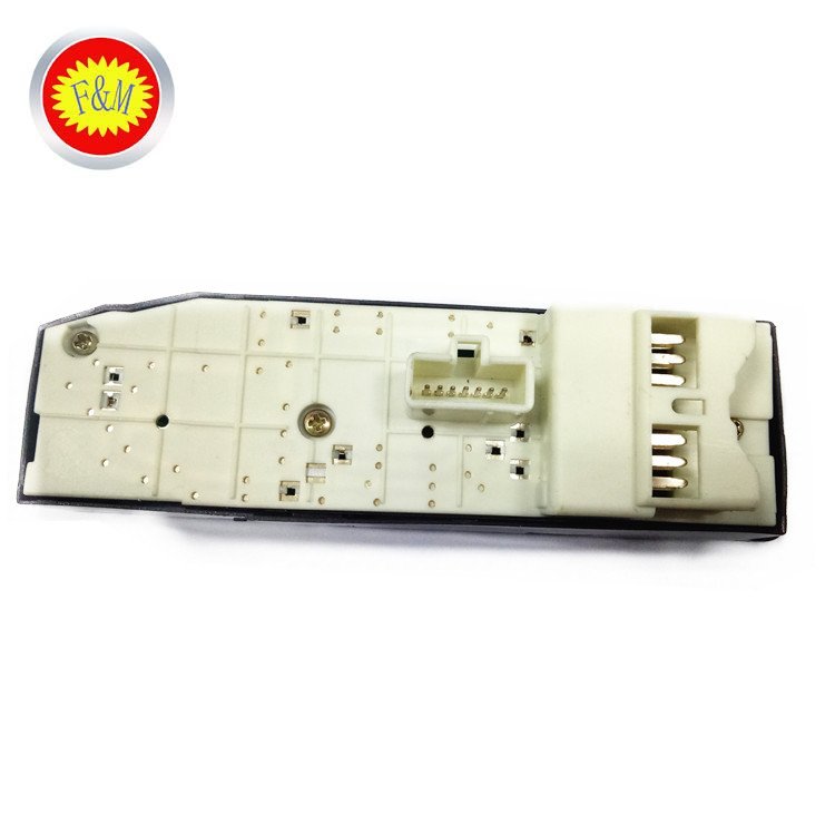 Japanese Car Parts OEM 84820-60120 Auto Power Electric Window Switch