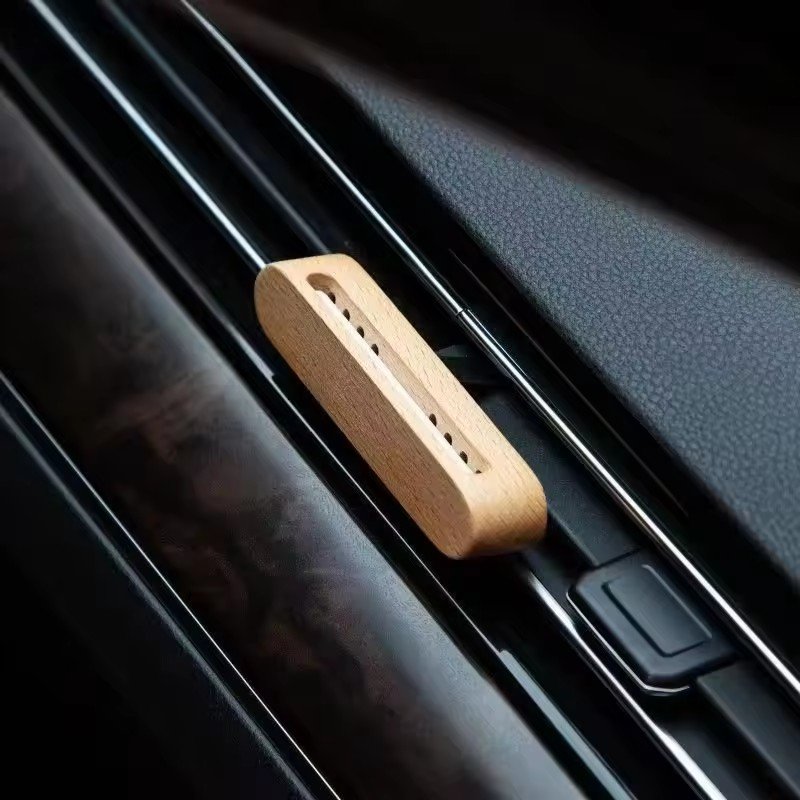Creative long strip car air conditioning outlet perfume clip small gift car deodorizing perfume car aromatherapy